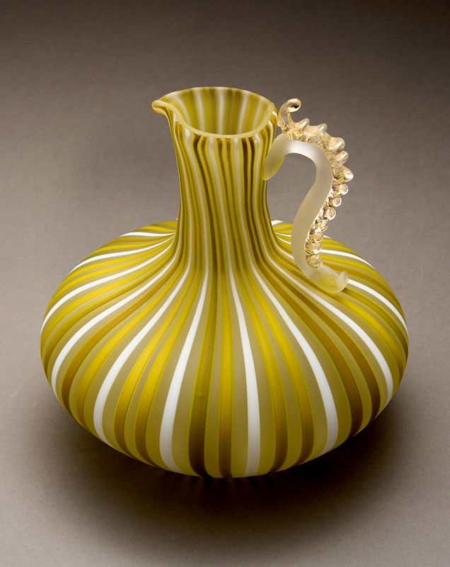 A Venetian-style Glass Flower Vase by Fujita Kyohei (1921-2004)