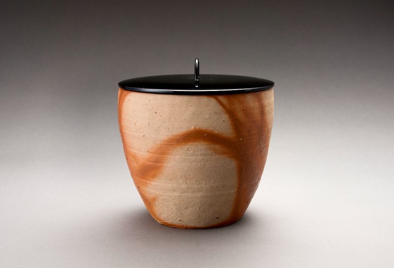 A Bizen Mizusashi for Tea Ceremony by Veteran Potter Mori Tōgaku