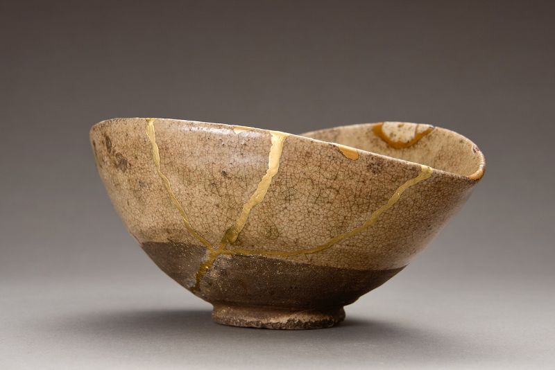 A Richo Era Kōrai Tea Bowl with Gold Repairs