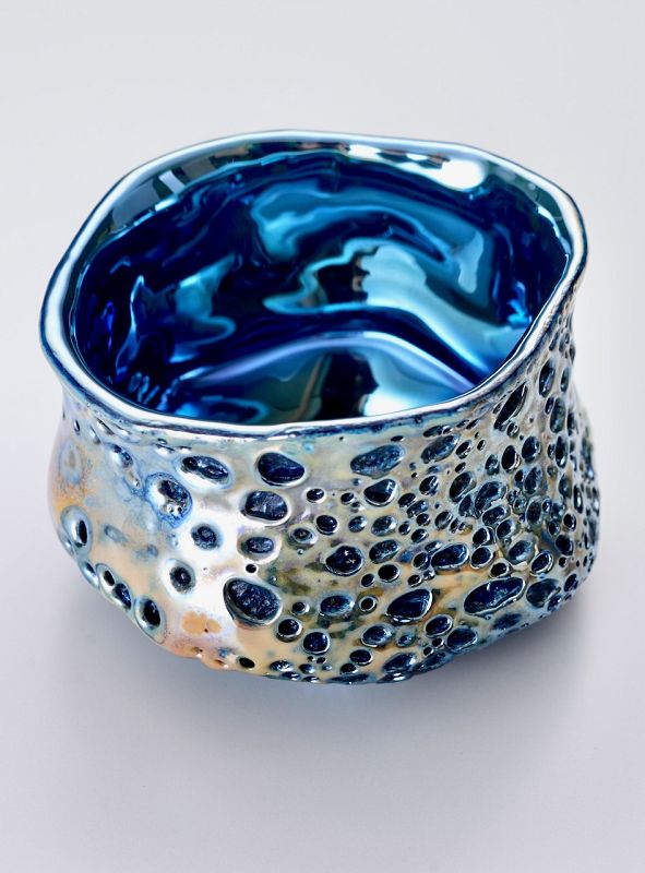 A Stylized Sake Cup (Guinomi) by Kurokawa Daisuke (b. 1982)