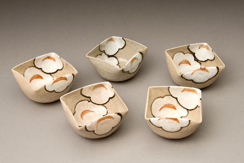A set of Mukozuke Serving Dishes by 3rd Generation Kenzan, 18th C.