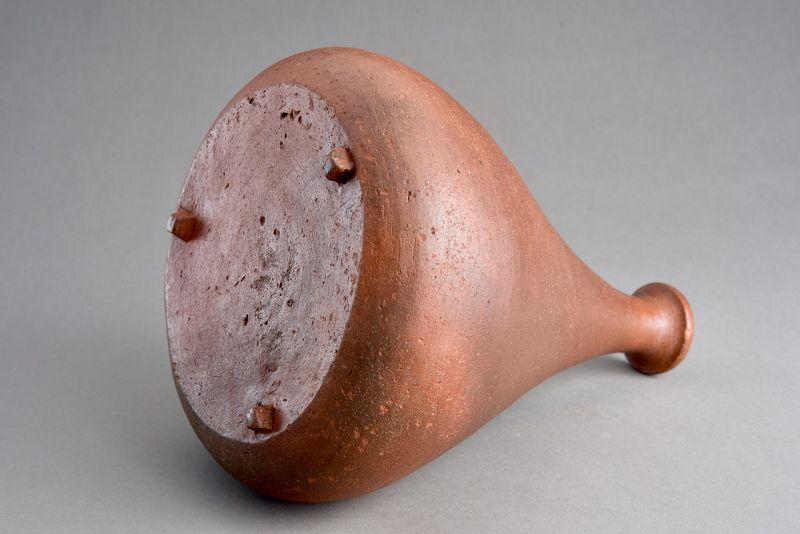 A Momoyama Period Bizen Vase with Researcher Certification