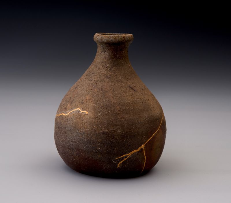 A Small Flower Vase with Gold Repairs by Takashi Nakazato