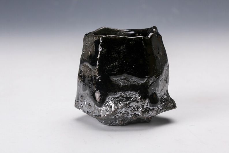 A Black “Prism” Guinomi by Ichikawa Tōru