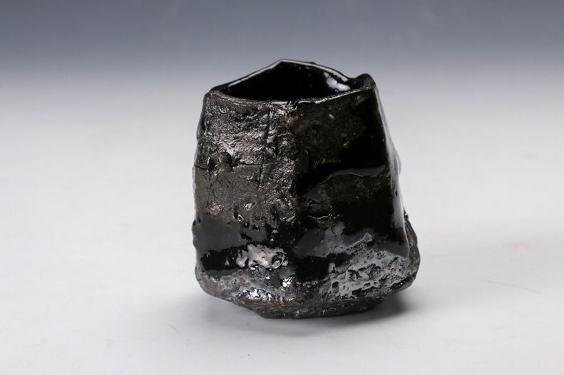 A Black “Prism” Guinomi by Ichikawa Tōru