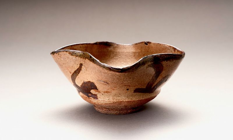 A 17th Century e-Karatsu “Mukozuke” Serving Dish