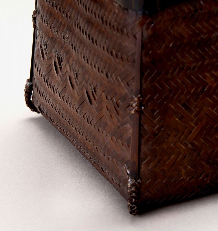 An Antique “Chabako” for Carrying Tea Ceremony Utensils