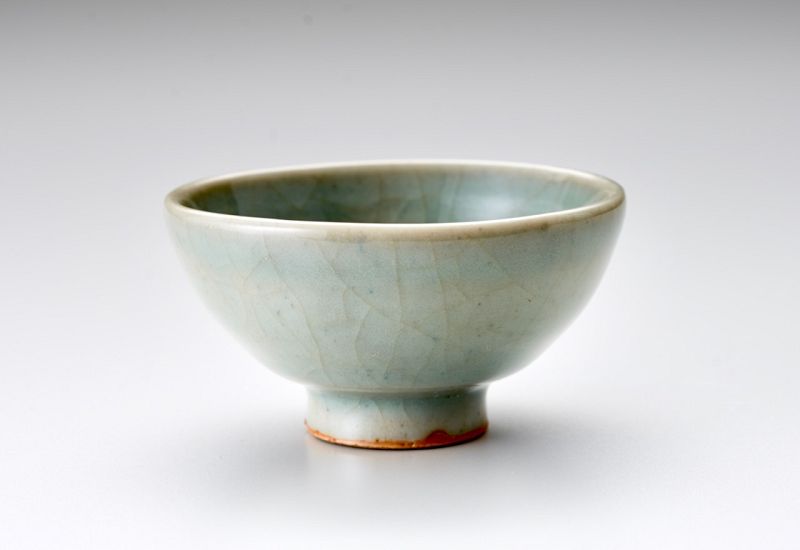 A Rare Meiji Period Celadon Shuhai by First Generation Suwa Sozan