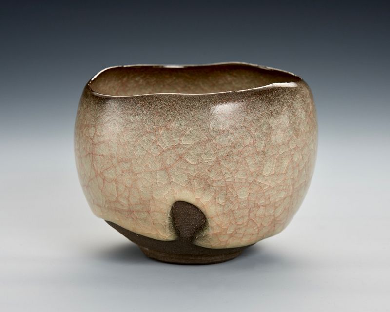 An Elegant Tea Bowl with “Rice Porcelain Glaze” by Kei Wakao