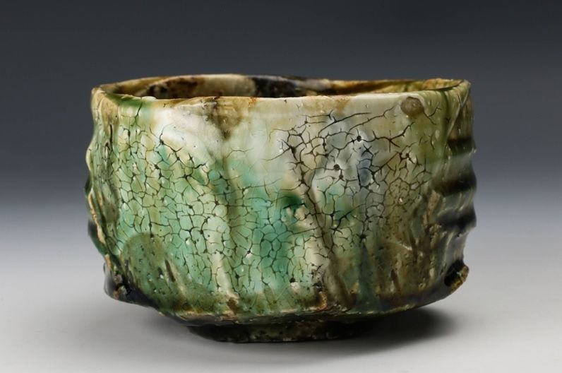 A Modern Oribe Tea Bowl by Tsukamoto Haruhito (b. 1959)