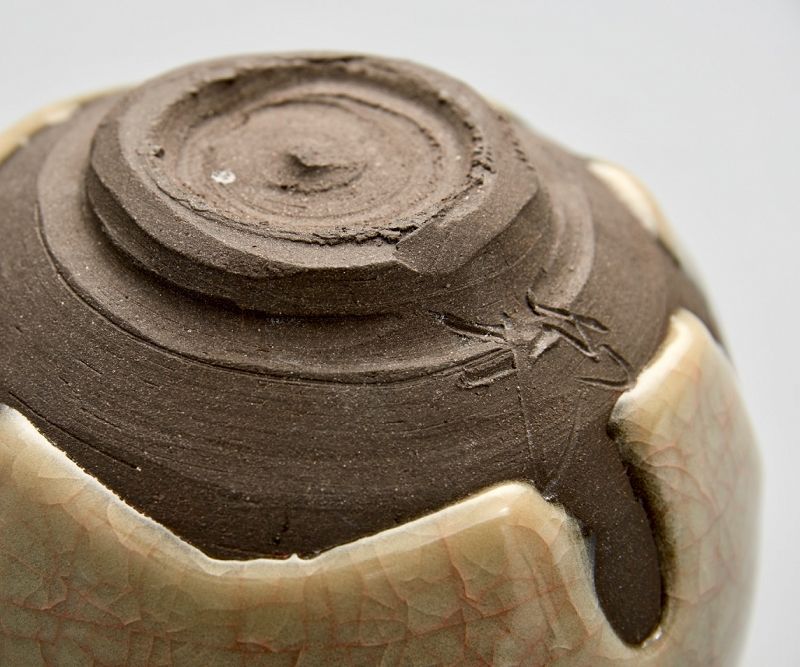 An Elegant Tea Bowl with “Rice Porcelain Glaze” by Kei Wakao