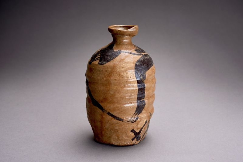 Stylized Sake Flask by Renown Potter Suzuki Goro (b. 1941)