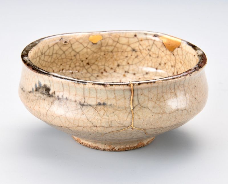 An Antique Karatsu Tea Bowl with Excellent Gold Repairs (Kintsugi)