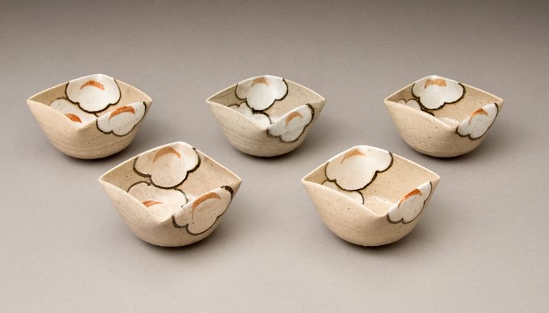 A set of Mukozuke Serving Dishes by 3rd Generation Kenzan, 18th C.