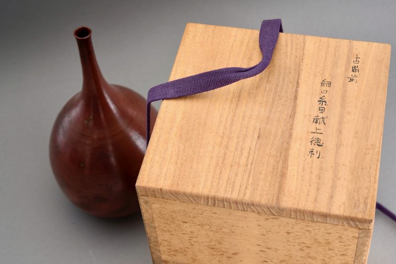 An Edo Period Bizen Vase with Researcher Certification