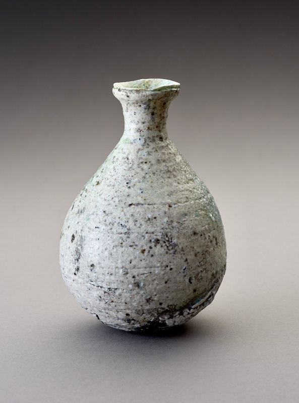 A Tokkuri with Enso by Tsujimura Yui
