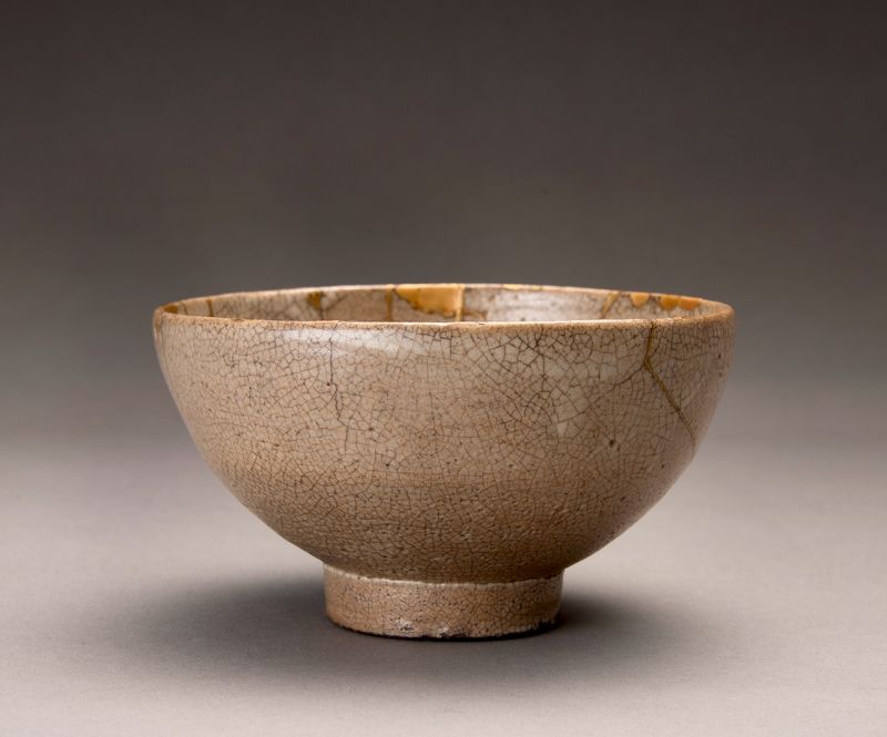 A Richo Era Kōrai Tea Bowl with Gold Repairs