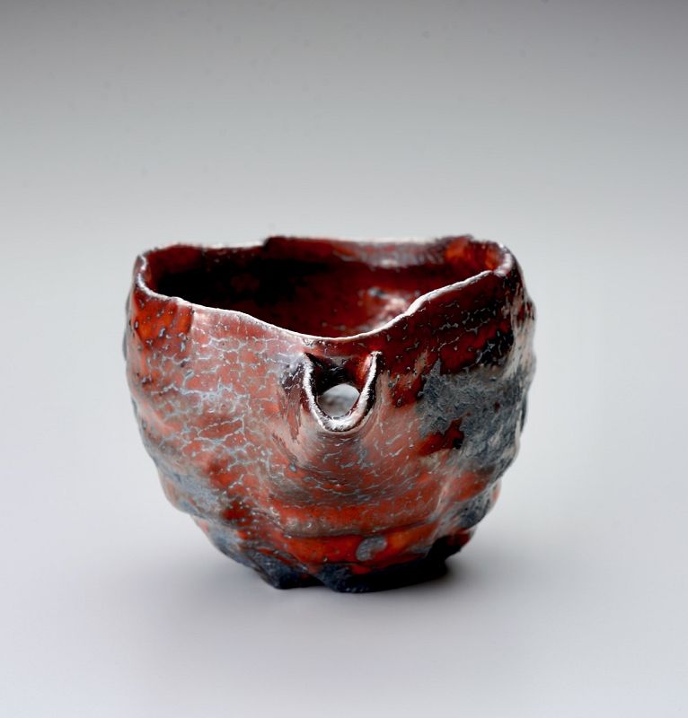 A Modern Shino Kataguchi Vessel by Suzuki Shu