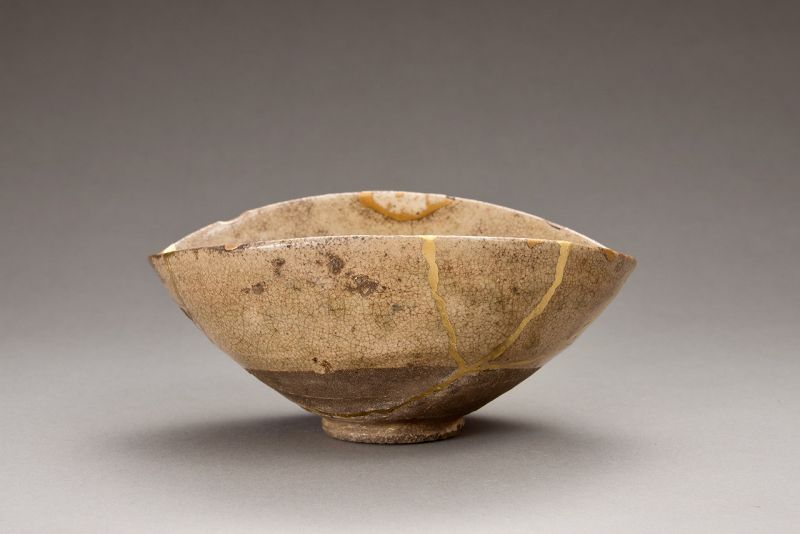 A Richo Era Kōrai Tea Bowl with Gold Repairs