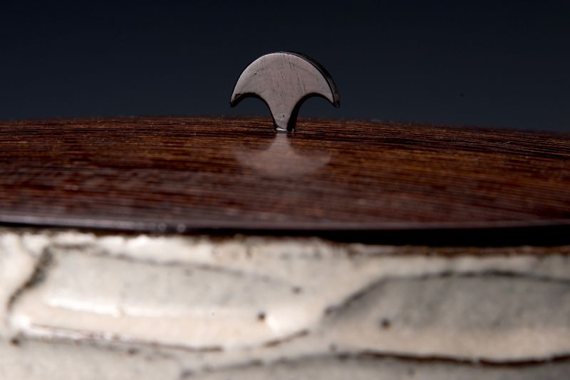 A unique Hagi mizusashi by Zenzo Hatano