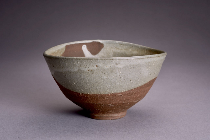 An Antique Karatsu Amigasa Tea Bowl with Shifuku