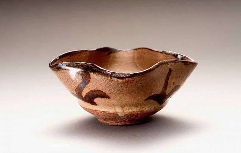 A 17th Century e-Karatsu “Mukozuke” Serving Dish
