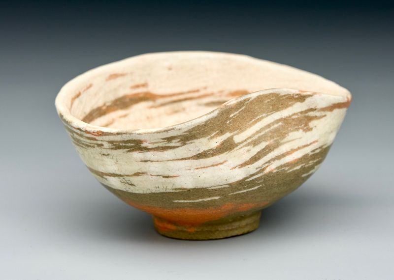 An Iconic Hakeme Tea Bowl by Raku XI (Keinyu)