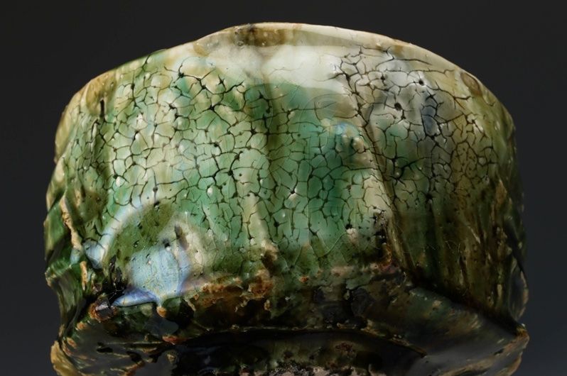 A Modern Oribe Tea Bowl by Tsukamoto Haruhito (b. 1959)