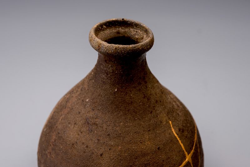 A Small Flower Vase with Gold Repairs by Takashi Nakazato