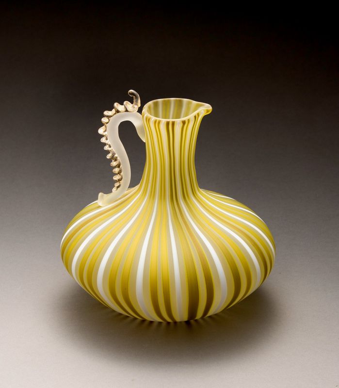 A Venetian-style Glass Flower Vase by Fujita Kyohei (1921-2004)