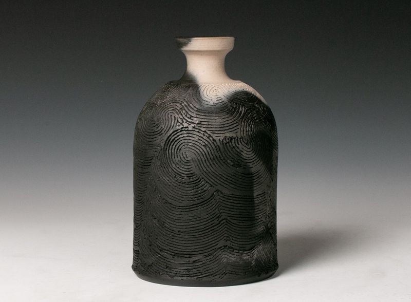 A Modern Vase by Studio Potter Sakata Jinnai (b. 1943)