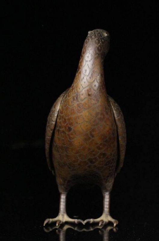 A Finely Crafted Bronze Quail Incense Burner from Edo (Temple Relic)