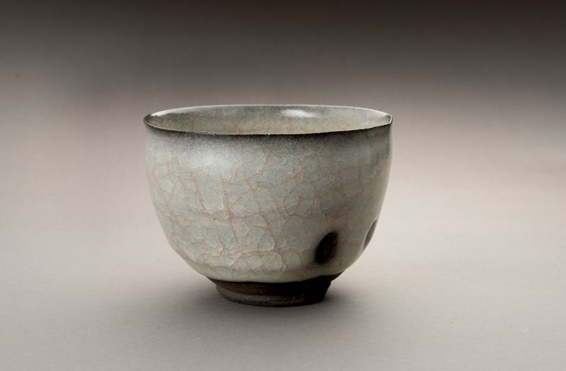 A White-Jade Porcelain Chawan by Wakao Kei