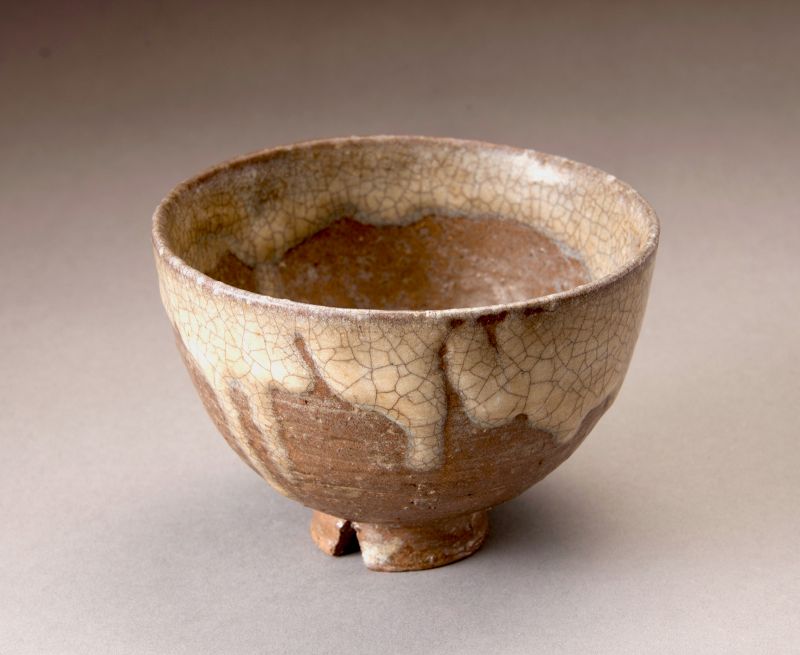 Historically Important Tea Bowl by Saka Kōrai-zaemon (1615-1668)