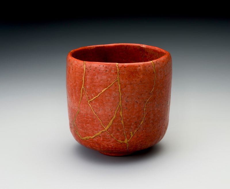 A Rare Antique “Tsutsu” Tea Bowl by Raku IV Ichinyū ( 1640-1696 )