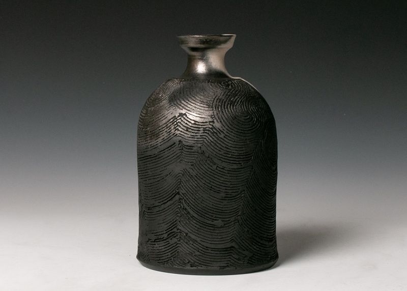 A Modern Vase by Studio Potter Sakata Jinnai (b. 1943)