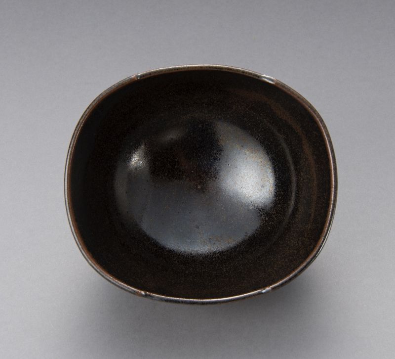 A Zeze-yaki Tea Bowl from the Kageroen Kiln [Tea Master Item]