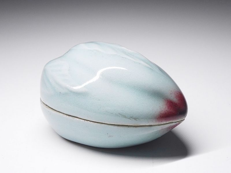 A Celadon Peach Kogo by Imperial Court Artist Suwa Sozan