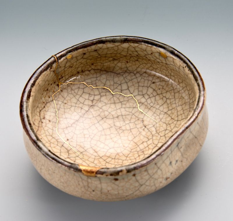 An Antique Karatsu Tea Bowl with Excellent Gold Repairs (Kintsugi)