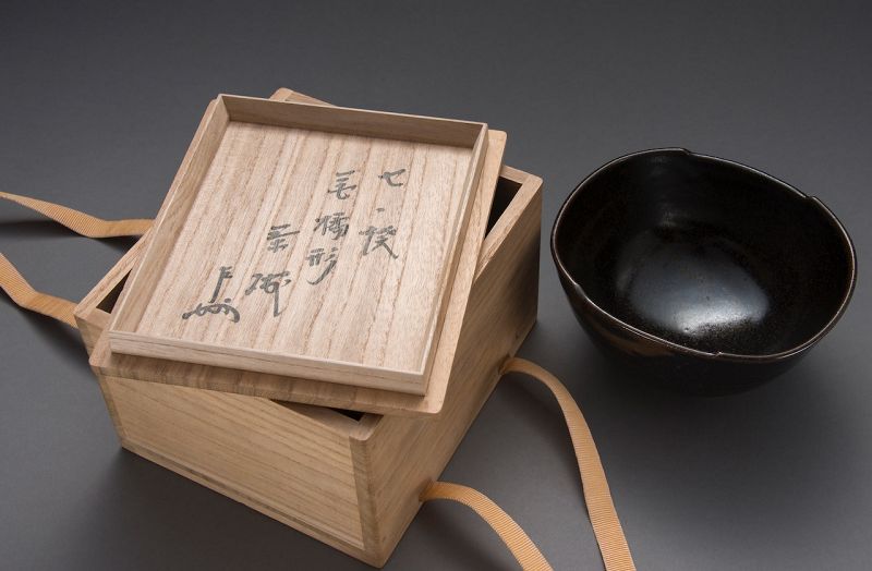 A Zeze-yaki Tea Bowl from the Kageroen Kiln [Tea Master Item]
