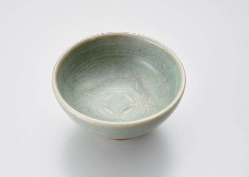 A Rare Meiji Period Celadon Shuhai by First Generation Suwa Sozan