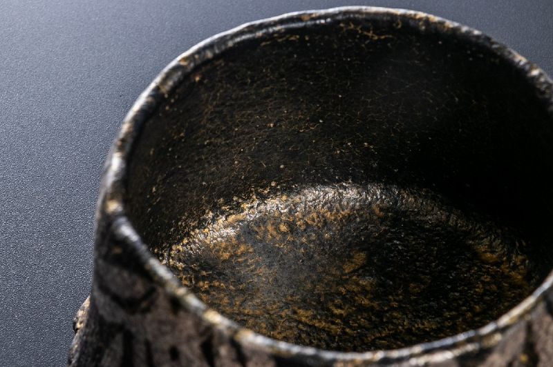A Willow Patterned Black Tea Bowl by Banura Shiro