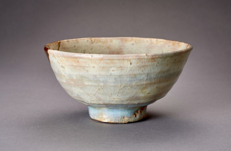 An Asahi-yaki Tea Bowl with Extraordinary Maki-e Gold Repairs