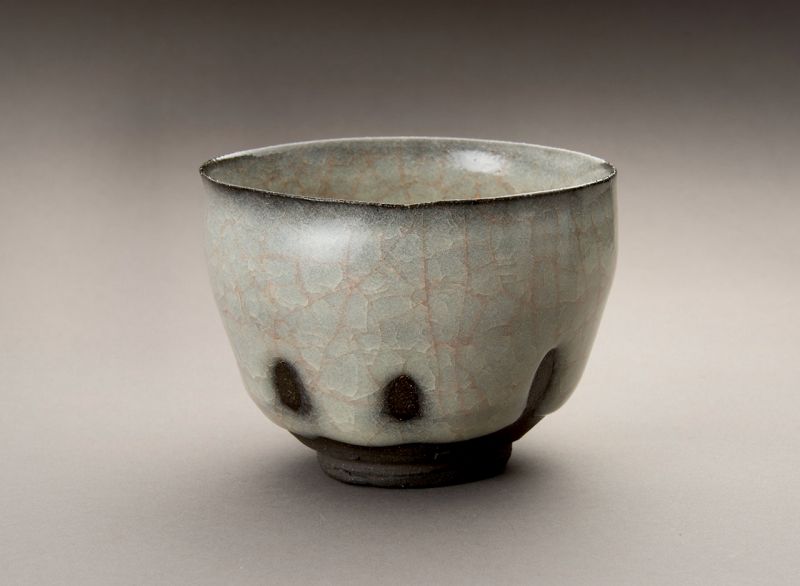 A White-Jade Porcelain Chawan by Wakao Kei
