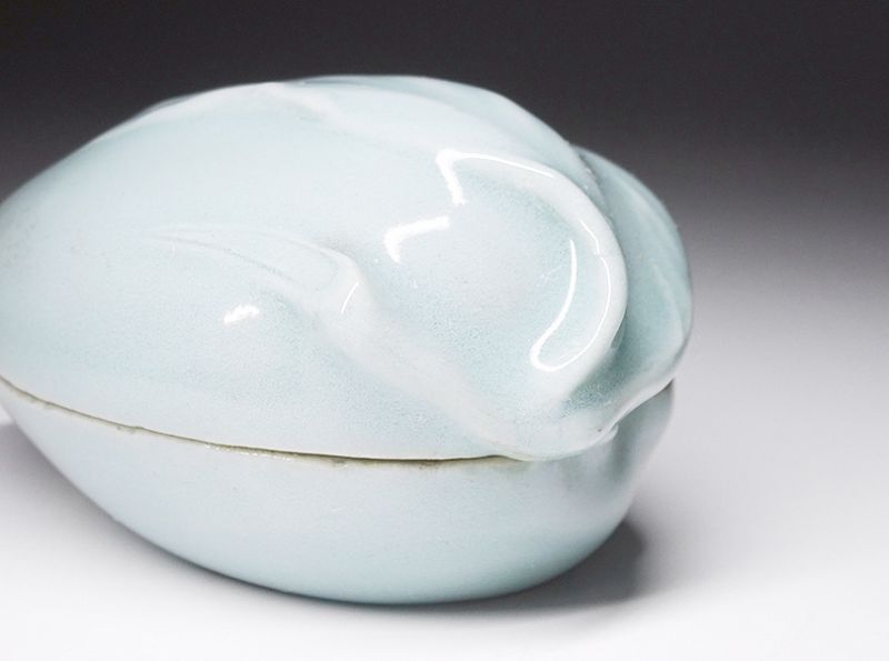 A Celadon Peach Kogo by Imperial Court Artist Suwa Sozan