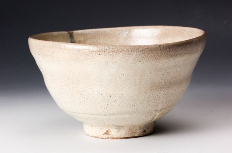 A Kohiki Tea Bowl by Sugimoto Sadamitsu