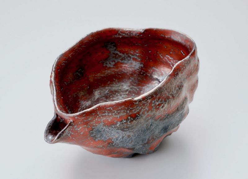 A Modern Shino Kataguchi Vessel by Suzuki Shu
