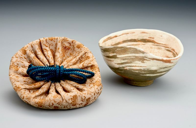 An Iconic Hakeme Tea Bowl by Raku XI (Keinyu)