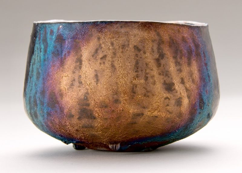 A Unique “Kuro-sabi” Tea Bowl by Suzuki Taku