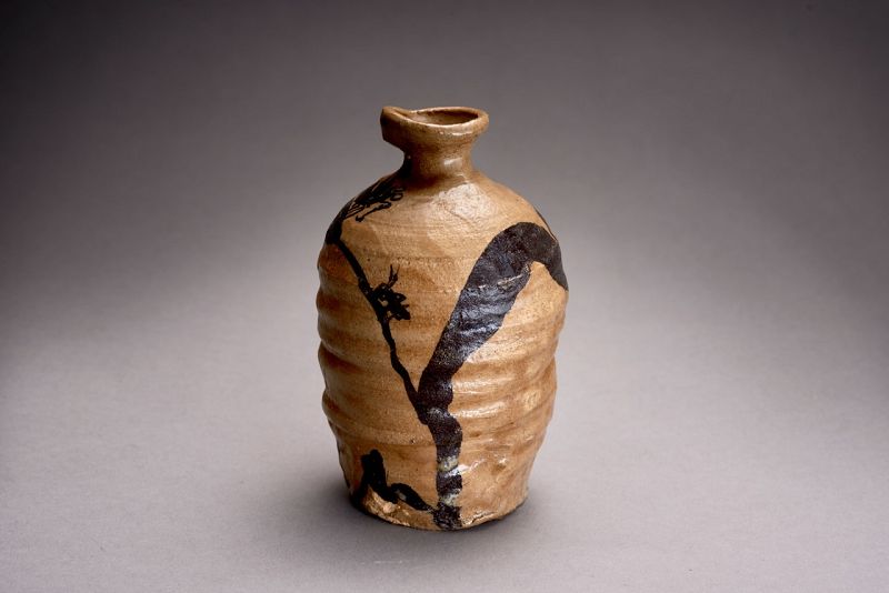 Stylized Sake Flask by Renown Potter Suzuki Goro (b. 1941)